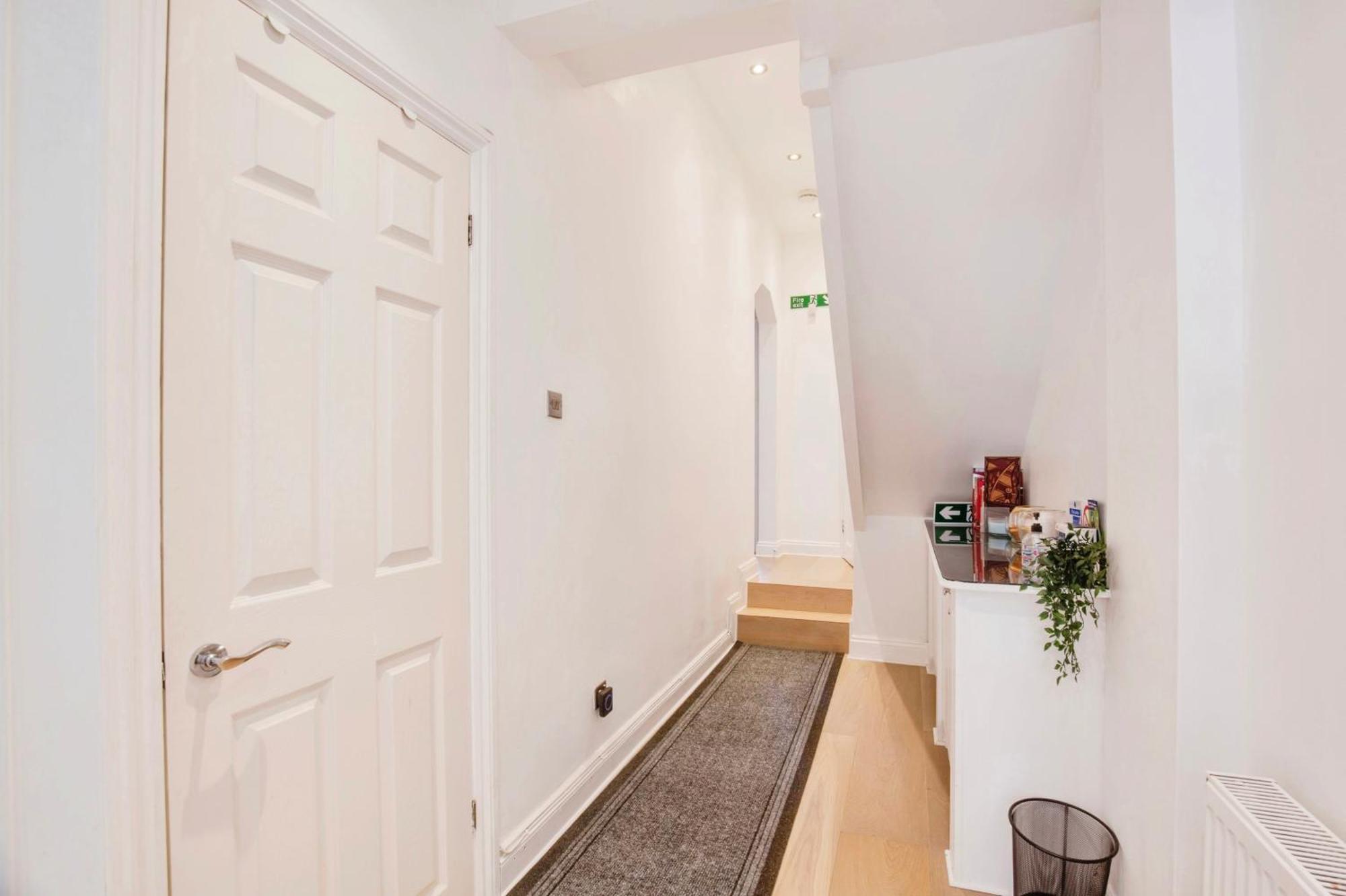 Lovely 2 Bedroom Ground Floor Flat With Garden. Λονδίνο Εξωτερικό φωτογραφία