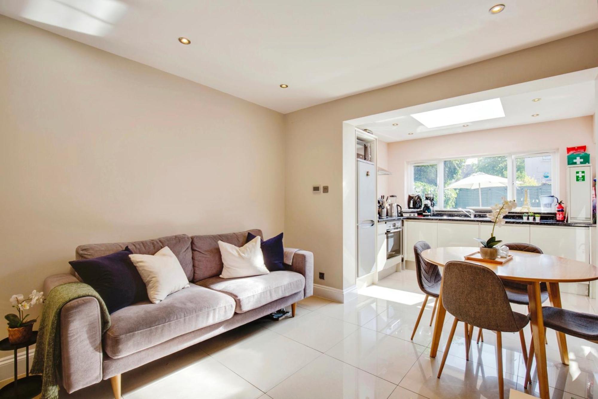 Lovely 2 Bedroom Ground Floor Flat With Garden. Λονδίνο Εξωτερικό φωτογραφία