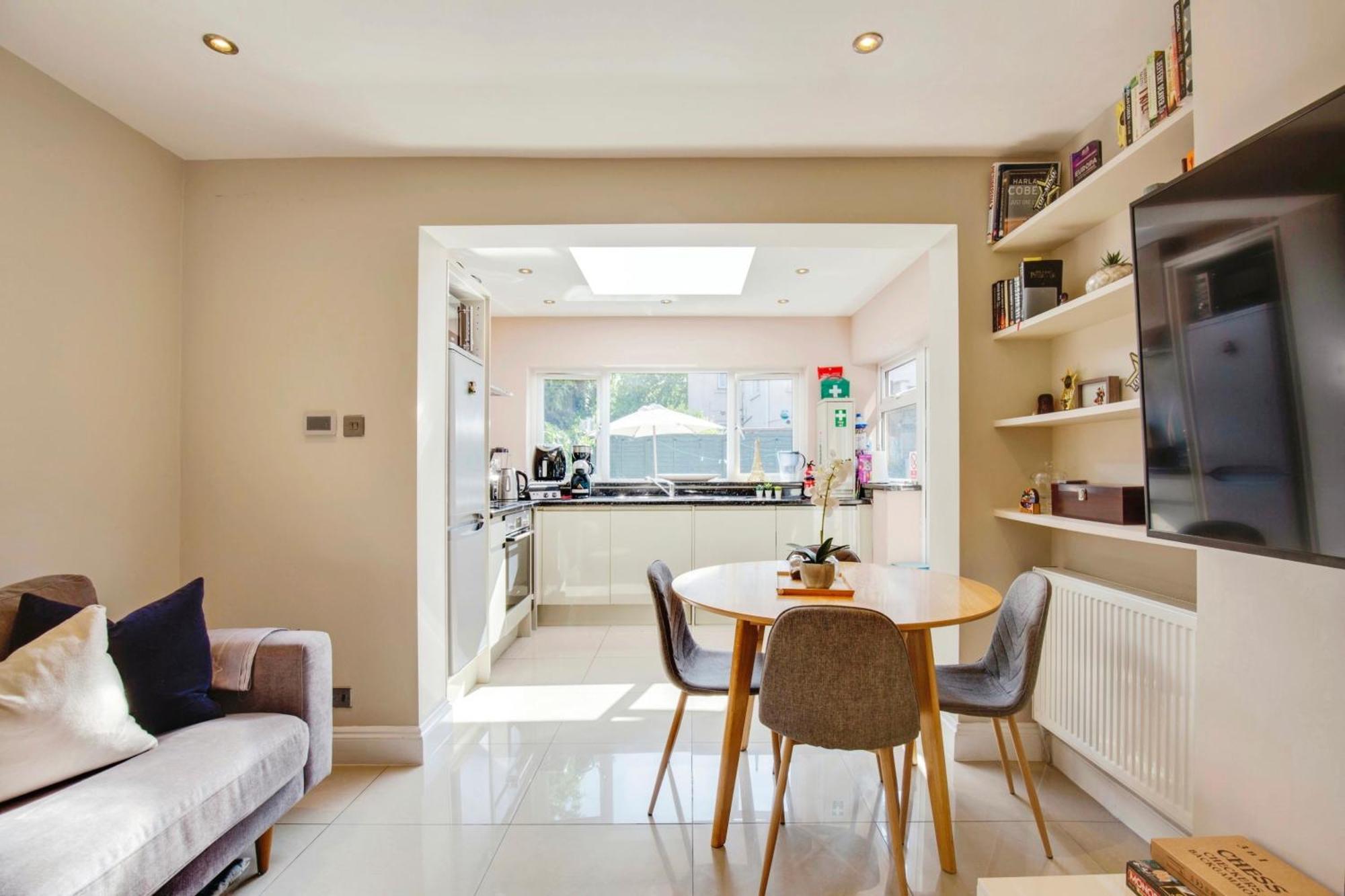 Lovely 2 Bedroom Ground Floor Flat With Garden. Λονδίνο Εξωτερικό φωτογραφία